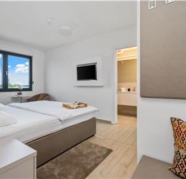 5 bedroom beachfront villa with heated pool near Omis, sleeps 9